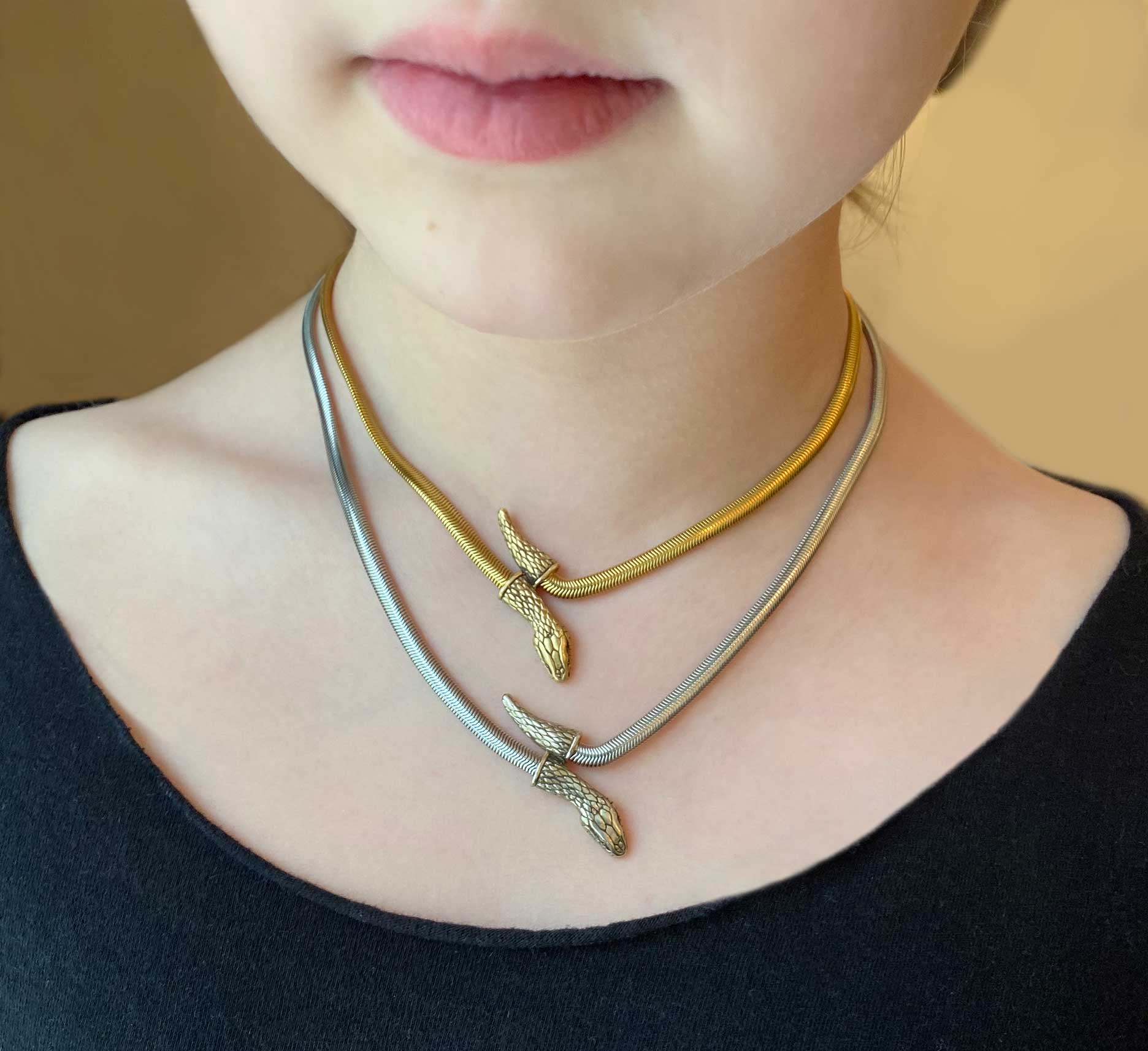Snake Chain Necklace in silver - Image 6